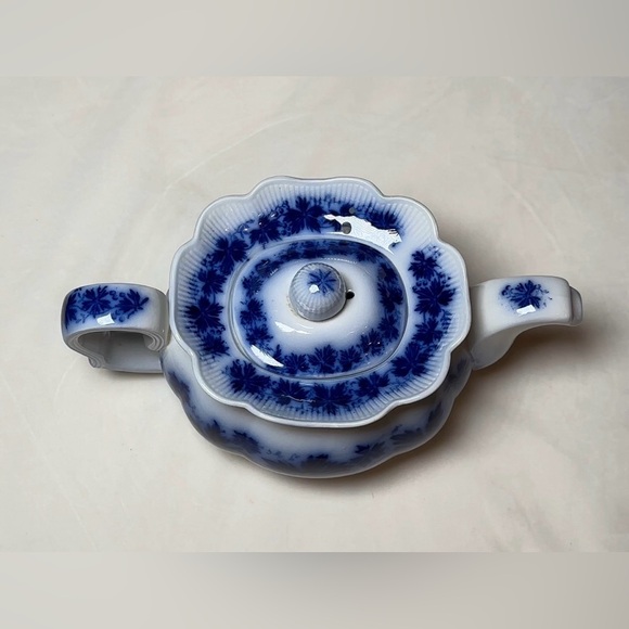 Vintage Vinranka Gefle Sweden Flow Blue & White Rare Teapot - Picture 3 of 8